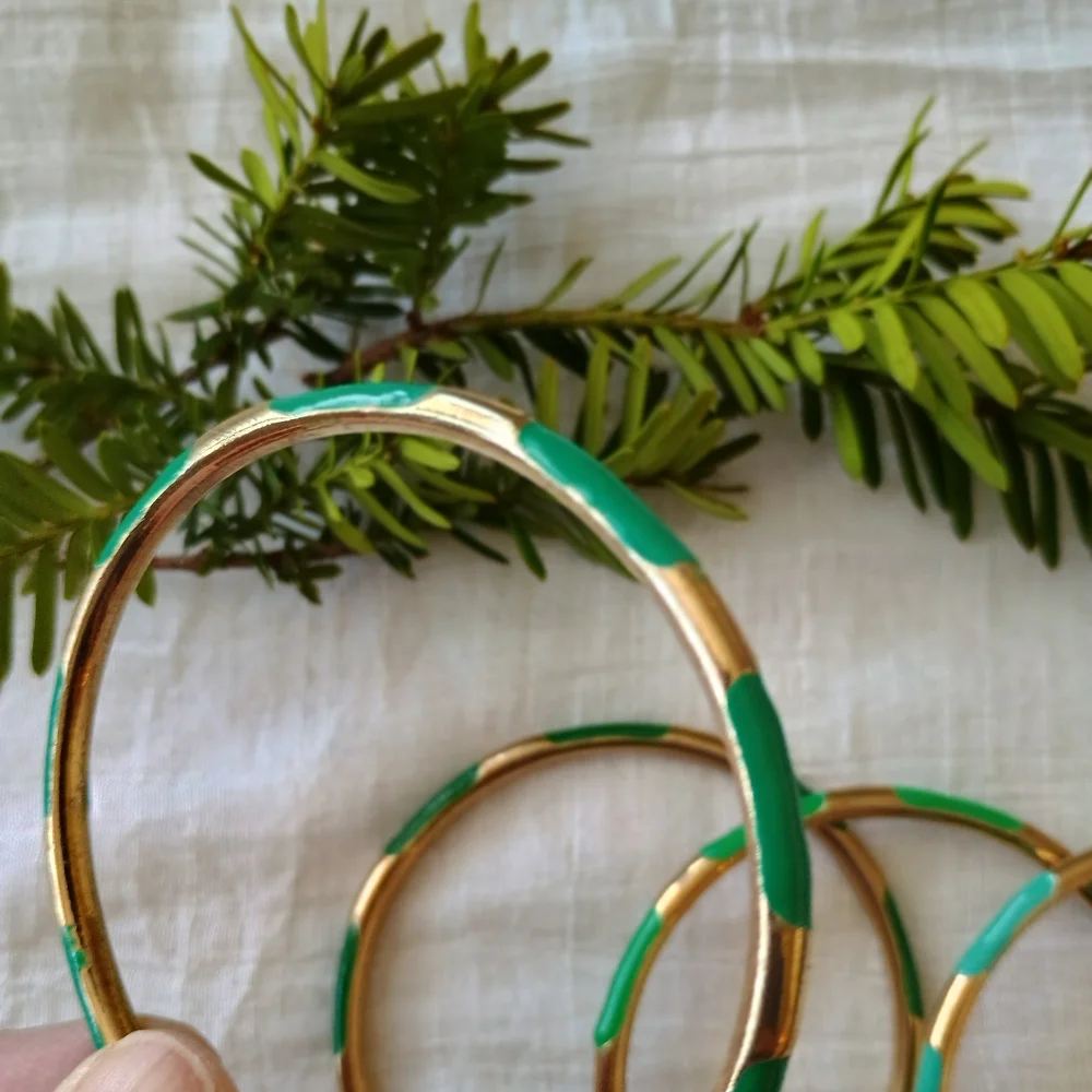🍀 ECLECTIC CHIC 🍀 Bundle: VTG, brass enameled bangle bracelets, preppy core